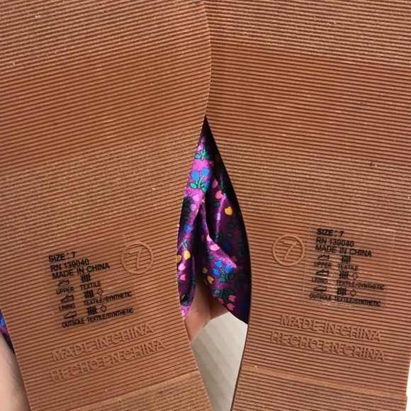 Matilda Jane Clothing Daydream Flip Flop Satin Floral Sandals Size 7 - NEW - Picture 7 of 7